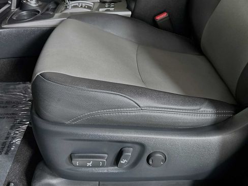 Used 2021 Toyota 4Runner SR5 Premium w/ Moonroof Package AWD/4WD image 12