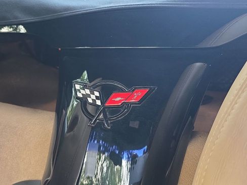 Used 2002 Chevrolet Corvette Convertible w/ Preferred Equipment Group2 RWD image 31