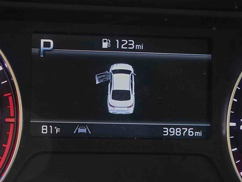 Certified 2023 Kia Forte LXS w/ LXS Technology Package FWD image 11