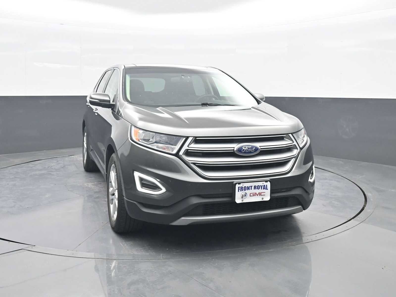 Used 2018 Ford Edge Titanium w/ Equipment Group 301A AWD/4WD image 2