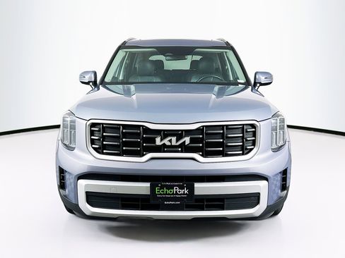Used 2025 Kia Telluride S FWD image 2
