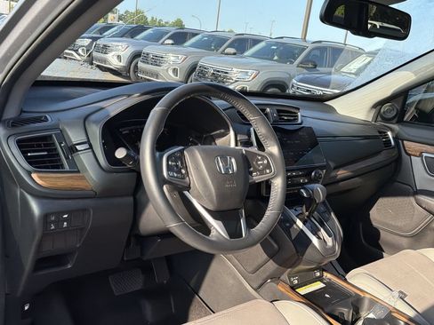 Used 2020 Honda CR-V Touring image 10