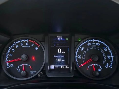 Used 2023 Toyota Tacoma SR AWD/4WD image 11