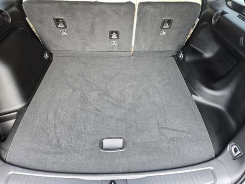 Used 2025 Jeep Grand Cherokee Limited image 32