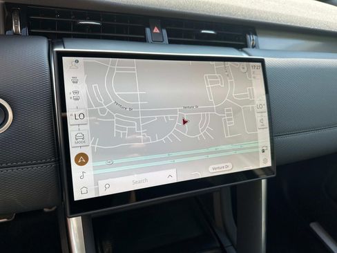 New 2025 Land Rover Discovery Sport Dynamic SE AWD/4WD image 15