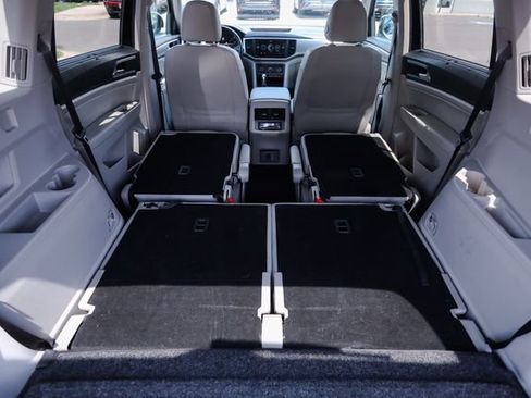 Used 2019 Volkswagen Atlas SE FWD image 59