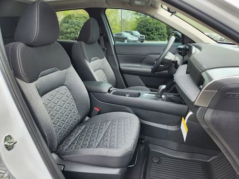 New 2026 Nissan Kicks SV FWD image 7