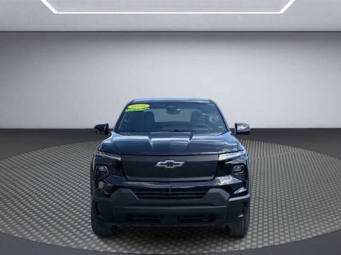 Used 2024 Chevrolet Silverado EV W/T image 2