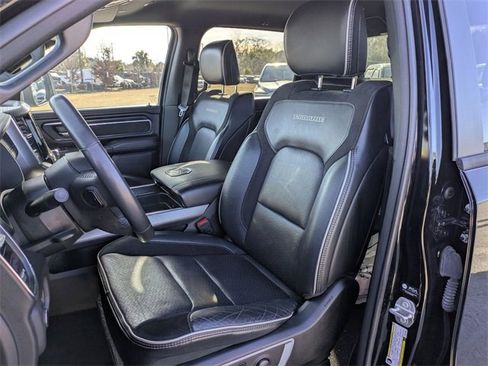 Used 2024 RAM 1500 Laramie image 12