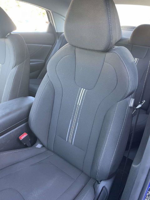 Certified 2023 Hyundai Elantra Blue FWD image 18