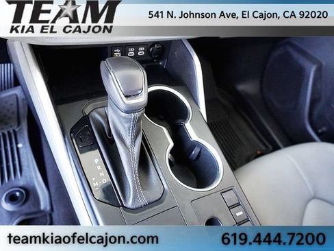 Used 2023 Toyota Highlander XLE FWD image 31