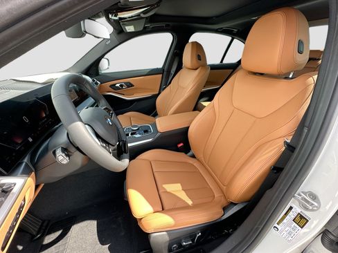 Used 2025 BMW 330i Sedan w/ Premium Package RWD image 20