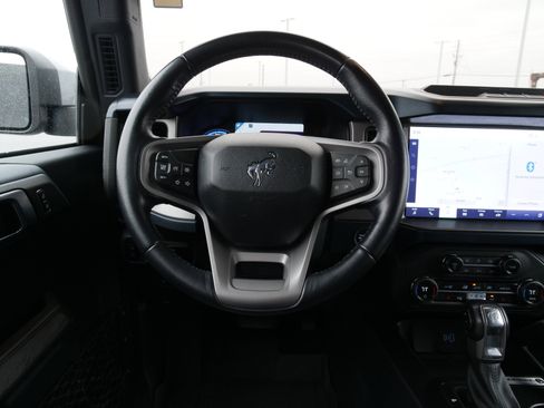 Used 2023 Ford Bronco Outer Banks image 20