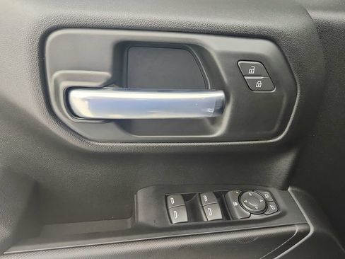 Certified 2025 Chevrolet Silverado 1500 Custom w/ LPO, Dark Essentials Package RWD image 22