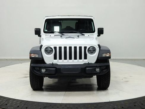 Used 2021 Jeep Wrangler Unlimited Sport AWD/4WD image 3