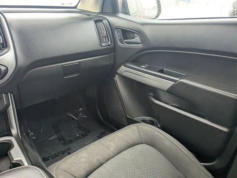 Used 2021 Chevrolet Colorado LT image 16