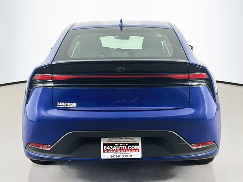 Used 2023 Toyota Prius LE FWD image 6