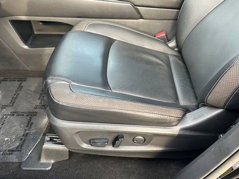 Certified 2023 Nissan Pathfinder SL w/ SL Premium Package AWD/4WD image 22