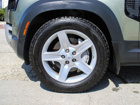 Used 2021 Land Rover Defender 110 SE image 41