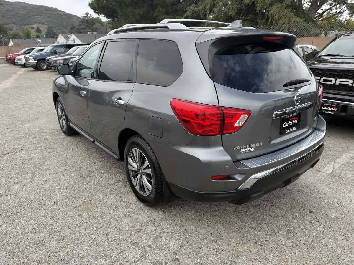 Used 2020 Nissan Pathfinder S AWD/4WD image 4