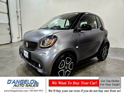 Used 2017 smart fortwo Prime image 4
