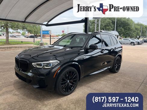 Used 2022 BMW X5 xDrive40i w/ M Sport Package AWD/4WD image 1