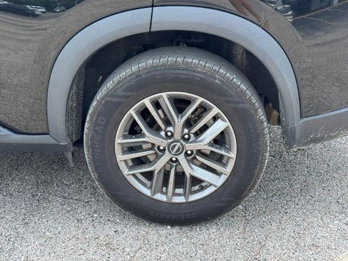 Used 2024 Nissan Rogue S AWD/4WD image 9