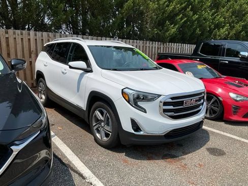 Used 2019 GMC Terrain SLT w/ Preferred Package FWD image 1