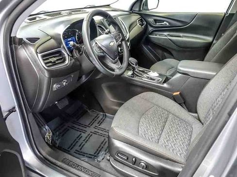 Used 2024 Chevrolet Equinox LT FWD image 14
