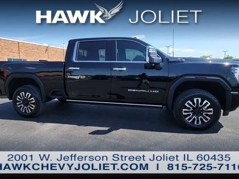 Used 2024 GMC Sierra 2500 Denali Ultimate AWD/4WD image 5
