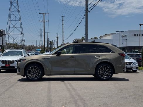 Certified 2025 MAZDA CX-70 3.3 Turbo S w/ Premium Plus AWD/4WD image 7