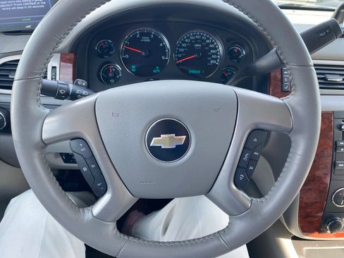 Used 2011 Chevrolet Silverado 3500 LTZ AWD/4WD image 15