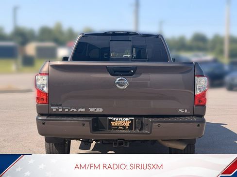 Used 2016 Nissan Titan SL RWD image 3
