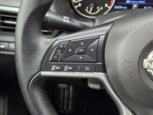 Used 2025 Nissan Altima 2.5 SV image 32