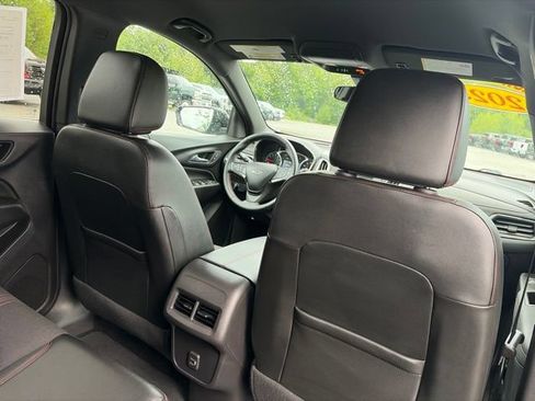 Used 2023 Chevrolet Equinox RS AWD/4WD image 34