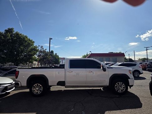 Used 2023 GMC Sierra 2500 Denali w/ Denali Ultimate Package AWD/4WD image 2