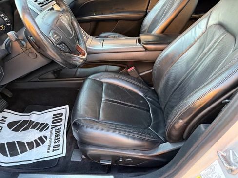 Used 2017 Lincoln MKZ Reserve image 13