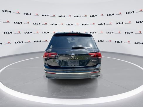 Used 2023 Volkswagen Tiguan SE FWD image 7