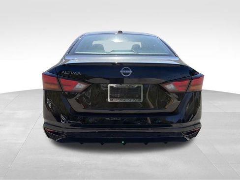 Used 2025 Nissan Altima 2.5 S image 6