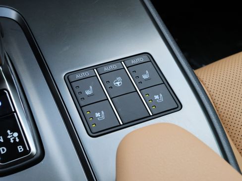 Used 2025 Lexus UX 300h FWD image 29