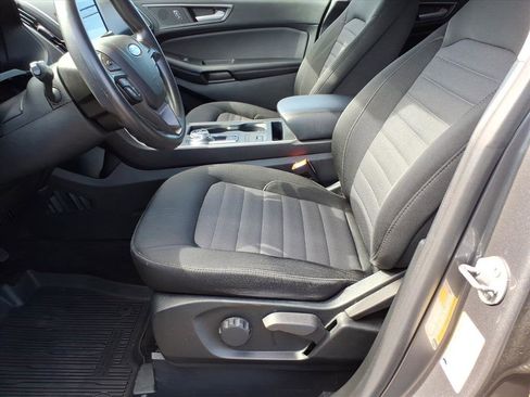 Used 2022 Ford Edge SE image 14