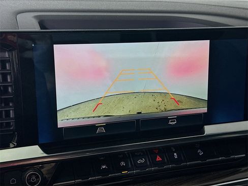 Used 2022 Chevrolet Silverado 1500 LT Trail Boss image 10