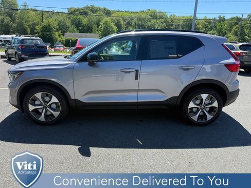 New 2026 Volvo XC40 B5 Plus w/ Protection Package Premier AWD/4WD image 5