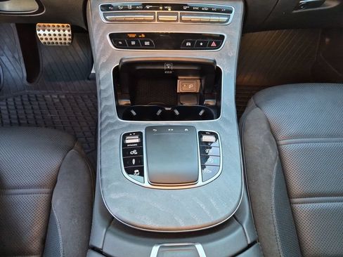Used 2022 Mercedes-Benz E 53 AMG 4MATIC Sedan image 26