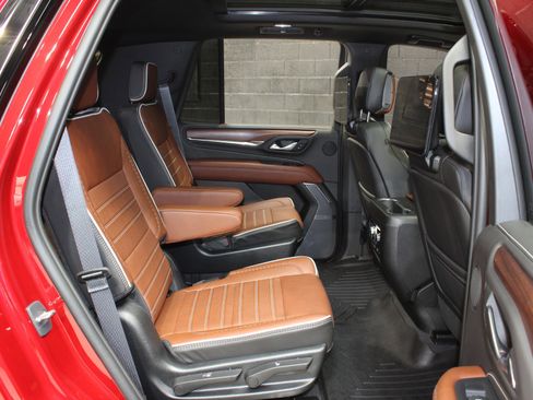 Used 2023 GMC Yukon Denali Ultimate image 52