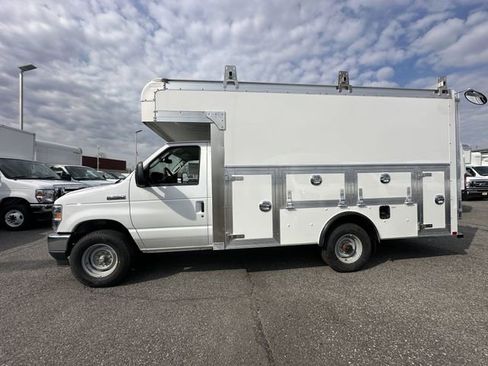 New 2026 Ford E-350 and Econoline 350 Super Duty w/ Power Equipment Group RWD image 8