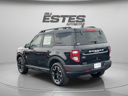 Used 2022 Ford Bronco Sport Outer Banks w/ Tech Package AWD/4WD image 2