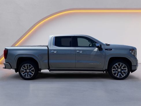Used 2026 GMC Sierra 1500 Denali AWD/4WD image 2