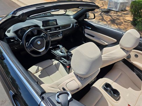 Used 2020 BMW 230i Convertible w/ Premium Package RWD image 10