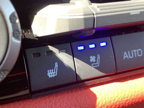 Used 2025 Toyota Sequoia TRD Pro AWD/4WD image 28